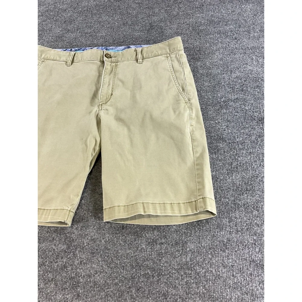 Tommy Bahama Island Zone Shorts Mens 33 Khaki Beige Chino Golf Travel Casual